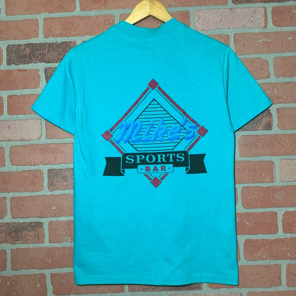 Mens Sz S vintage 80s MIKE’s SPORTS BAR t-shirt